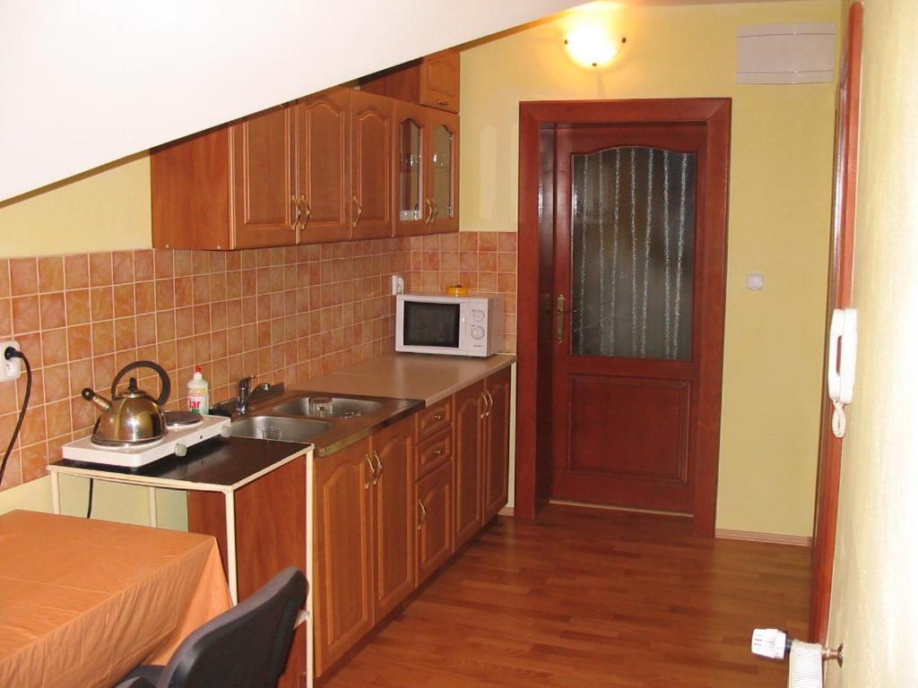 Privat Luptak Hotel Strba Luaran gambar