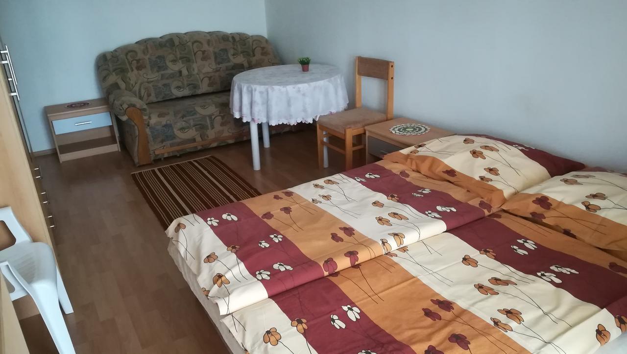 Privat Luptak Hotel Strba Luaran gambar